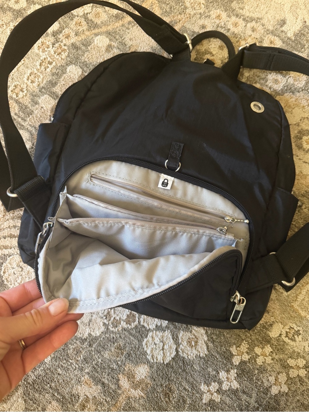 Baggallini Compact Everyday Backpack - Picture 3 of 4